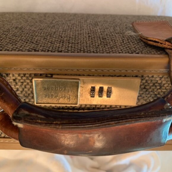 Hartmann Vintage Tweed and Leather Briefcase - Picture 7 of 13